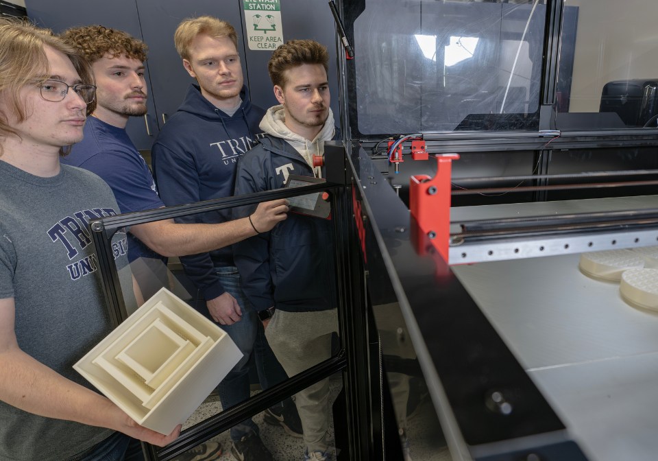 students work on the cold tissue shipment senior design project